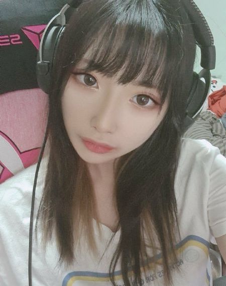 免费看美女视频网站_4K高清迅雷在线观看
